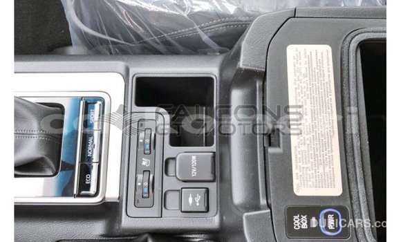Acheter Import Voiture Toyota Prado Noir à Import - Dubai, Grande Comore Acheter Import Voiture Toyota Prado Noir à Import - Dubai, Grande Comore