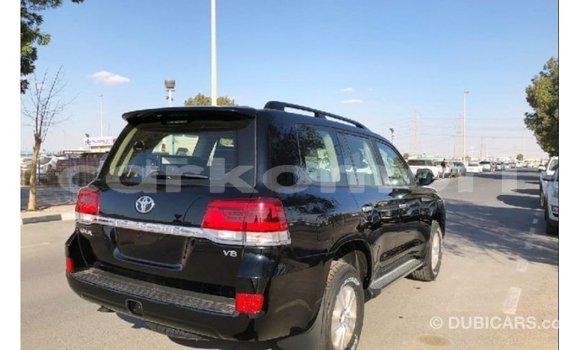 Buy Import Toyota Land Cruiser Black Car in Import - Dubai in Great Comore Buy Import Toyota Land Cruiser Black Car in Import - Dubai in Great Comore