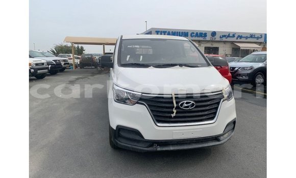 Buy Import Hyundai Cargo White Car in Import - Dubai in Great Comore Buy Import Hyundai Cargo White Car in Import - Dubai in Great Comore