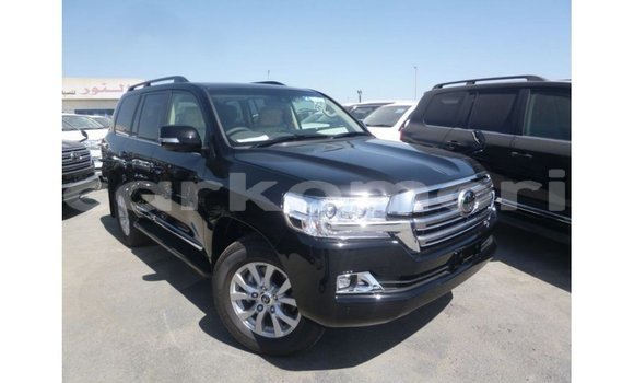 Buy Import Toyota Land Cruiser Black Car in Import - Dubai in Great Comore Buy Import Toyota Land Cruiser Black Car in Import - Dubai in Great Comore