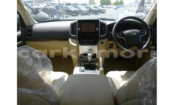 Buy Import Toyota Land Cruiser Black Car in Import - Dubai in Great Comore Buy Import Toyota Land Cruiser Black Car in Import - Dubai in Great Comore