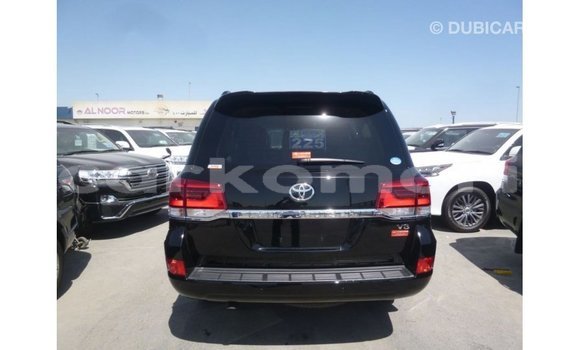 Buy Import Toyota Land Cruiser Black Car in Import - Dubai in Great Comore Buy Import Toyota Land Cruiser Black Car in Import - Dubai in Great Comore