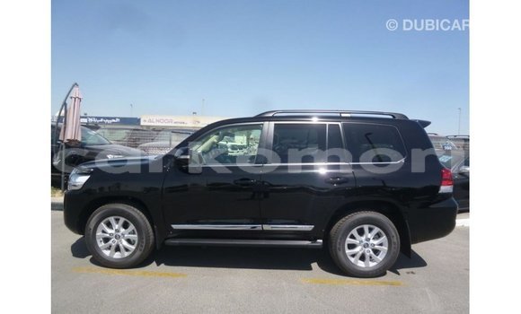Buy Import Toyota Land Cruiser Black Car in Import - Dubai in Great Comore Buy Import Toyota Land Cruiser Black Car in Import - Dubai in Great Comore