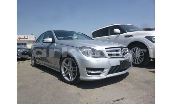 Buy Import Mercedes-Benz 200 Other Car in Import - Dubai in Great Comore Buy Import Mercedes-Benz 200 Other Car in Import - Dubai in Great Comore