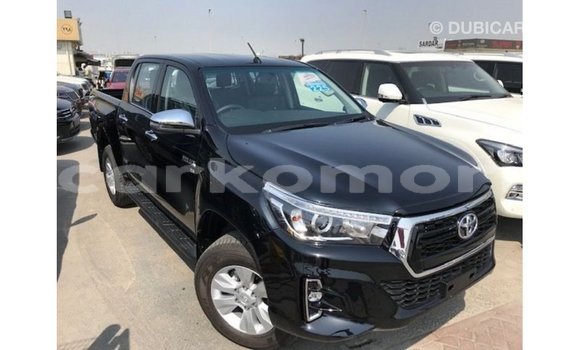 Acheter Import Voiture Toyota Hilux Noir à Import - Dubai, Grande Comore Acheter Import Voiture Toyota Hilux Noir à Import - Dubai, Grande Comore