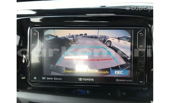 Acheter Import Voiture Toyota Hilux Noir à Import - Dubai, Grande Comore Acheter Import Voiture Toyota Hilux Noir à Import - Dubai, Grande Comore