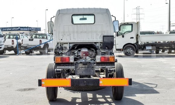 Buy Import Hino 300 Series White Truck in Import - Dubai in Great Comore Buy Import Hino 300 Series White Truck in Import - Dubai in Great Comore