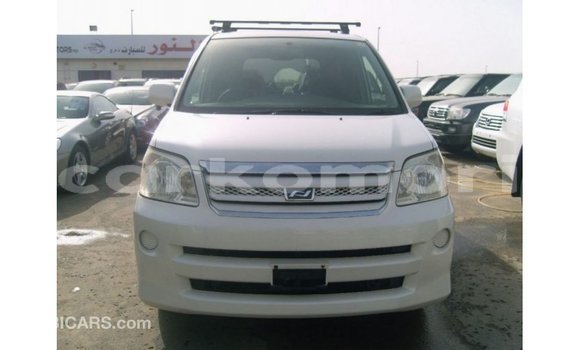 Acheter Import Voiture Toyota Noah Blanc à Import - Dubai, Grande Comore Acheter Import Voiture Toyota Noah Blanc à Import - Dubai, Grande Comore
