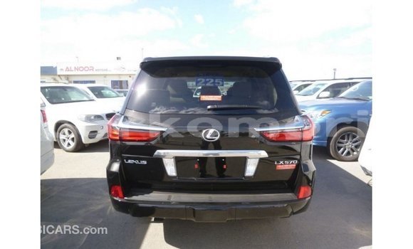 Acheter Import Voiture Lexus LX Noir à Import - Dubai, Grande Comore Acheter Import Voiture Lexus LX Noir à Import - Dubai, Grande Comore