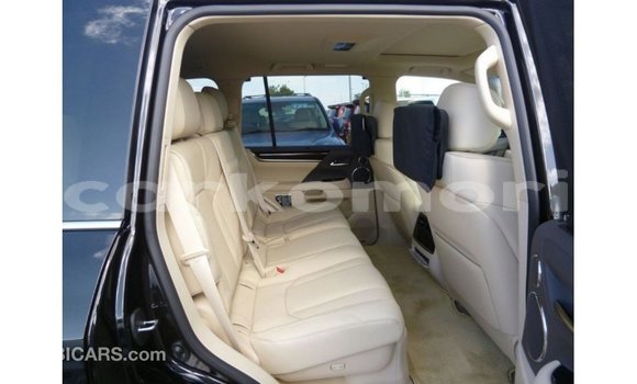 Acheter Import Voiture Lexus LX Noir à Import - Dubai, Grande Comore Acheter Import Voiture Lexus LX Noir à Import - Dubai, Grande Comore