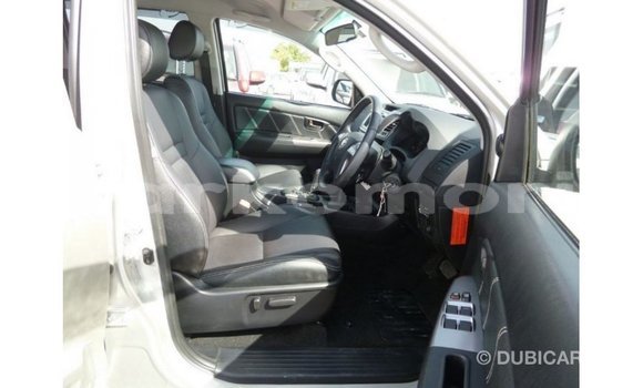 Buy Import Toyota Hilux Other Car in Import - Dubai in Great Comore Buy Import Toyota Hilux Other Car in Import - Dubai in Great Comore