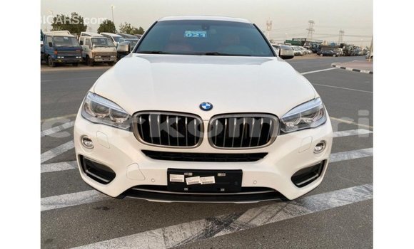 Acheter Import Voiture BMW X6 Blanc à Import - Dubai, Grande Comore Acheter Import Voiture BMW X6 Blanc à Import - Dubai, Grande Comore