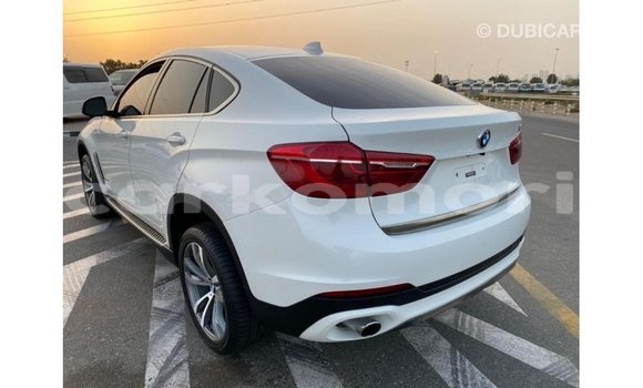 Acheter Import Voiture BMW X6 Blanc à Import - Dubai, Grande Comore Acheter Import Voiture BMW X6 Blanc à Import - Dubai, Grande Comore