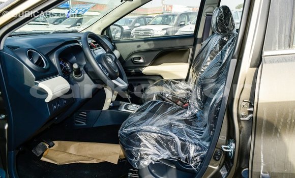 Acheter Import Voiture Toyota Rush Marron à Import - Dubai, Grande Comore Acheter Import Voiture Toyota Rush Marron à Import - Dubai, Grande Comore