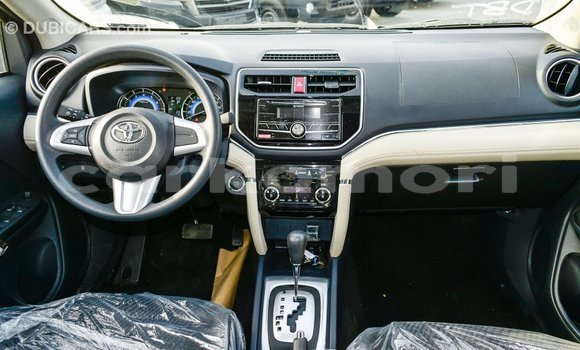 Acheter Import Voiture Toyota Rush Marron à Import - Dubai, Grande Comore Acheter Import Voiture Toyota Rush Marron à Import - Dubai, Grande Comore