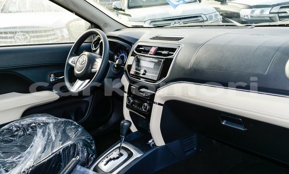 Acheter Import Voiture Toyota Rush Marron à Import - Dubai, Grande Comore Acheter Import Voiture Toyota Rush Marron à Import - Dubai, Grande Comore