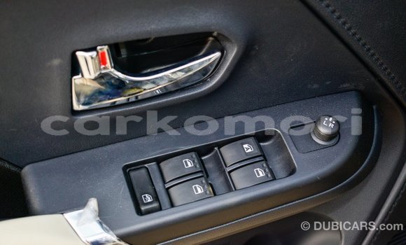 Acheter Import Voiture Toyota Rush Marron à Import - Dubai, Grande Comore Acheter Import Voiture Toyota Rush Marron à Import - Dubai, Grande Comore