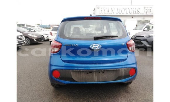 Acheter Import Voiture Hyundai i10 Bleu à Import - Dubai, Grande Comore