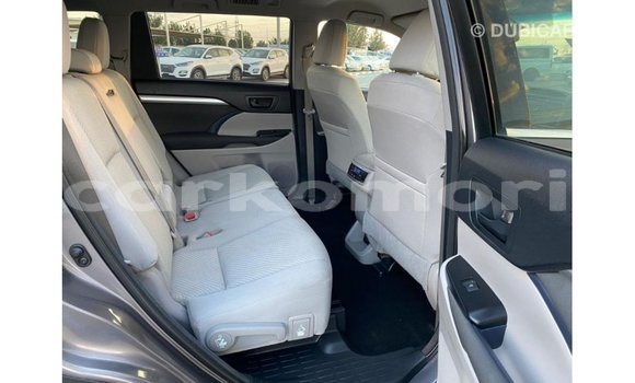 Acheter Import Voiture Toyota Highlander Blanc à Import - Dubai, Grande Comore Acheter Import Voiture Toyota Highlander Blanc à Import - Dubai, Grande Comore
