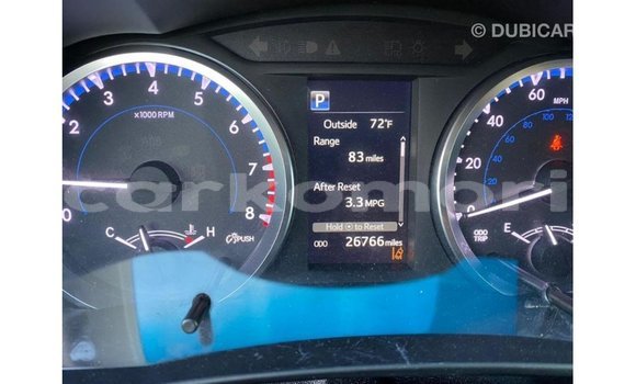 Acheter Import Voiture Toyota Highlander Blanc à Import - Dubai, Grande Comore Acheter Import Voiture Toyota Highlander Blanc à Import - Dubai, Grande Comore