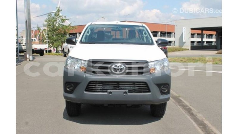 Big with watermark toyota hilux grande comore import dubai 2724