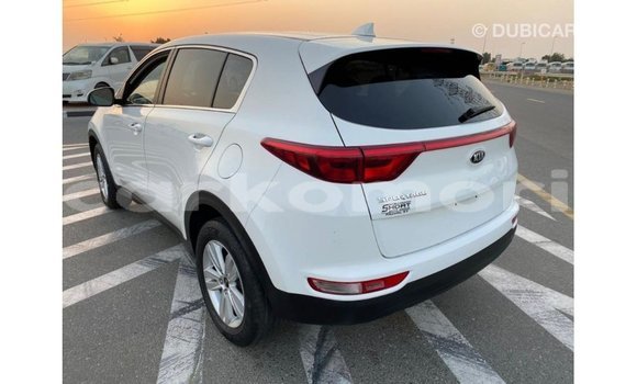 Acheter Import Voiture Kia Sportage Blanc à Import - Dubai, Grande Comore Acheter Import Voiture Kia Sportage Blanc à Import - Dubai, Grande Comore