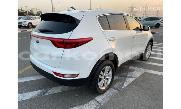 Acheter Import Voiture Kia Sportage Blanc à Import - Dubai, Grande Comore Acheter Import Voiture Kia Sportage Blanc à Import - Dubai, Grande Comore