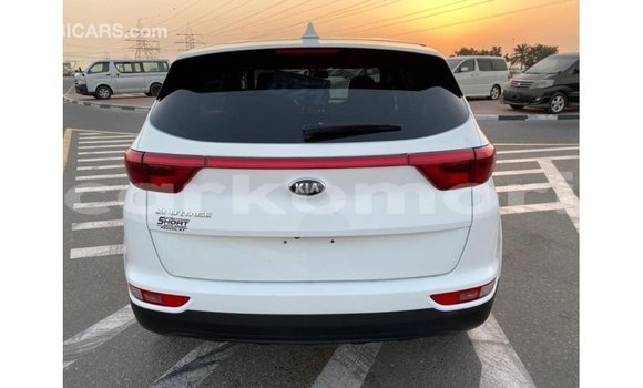 Acheter Import Voiture Kia Sportage Blanc à Import - Dubai, Grande Comore Acheter Import Voiture Kia Sportage Blanc à Import - Dubai, Grande Comore