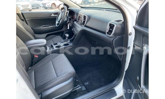Acheter Import Voiture Kia Sportage Blanc à Import - Dubai, Grande Comore Acheter Import Voiture Kia Sportage Blanc à Import - Dubai, Grande Comore