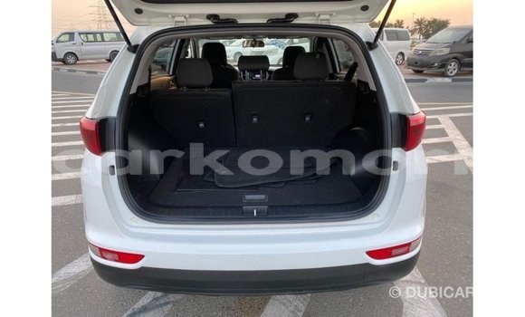 Acheter Import Voiture Kia Sportage Blanc à Import - Dubai, Grande Comore Acheter Import Voiture Kia Sportage Blanc à Import - Dubai, Grande Comore