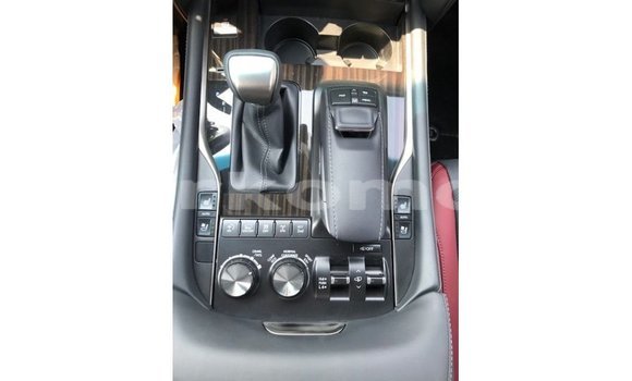 Acheter Import Voiture Lexus LX Noir à Import - Dubai, Grande Comore Acheter Import Voiture Lexus LX Noir à Import - Dubai, Grande Comore