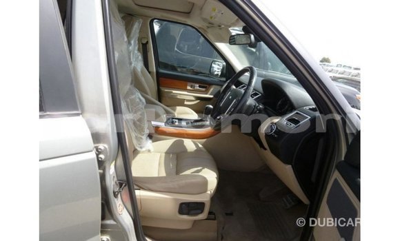 Acheter Import Voiture Land Rover Range Rover Autre à Import - Dubai, Grande Comore Acheter Import Voiture Land Rover Range Rover Autre à Import - Dubai, Grande Comore