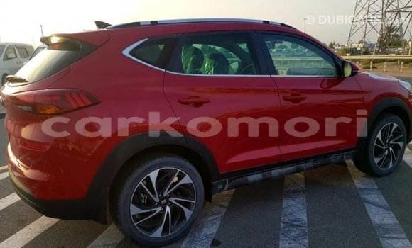 Acheter Import Voiture Hyundai Tucson Rouge à Import - Dubai, Grande Comore Acheter Import Voiture Hyundai Tucson Rouge à Import - Dubai, Grande Comore