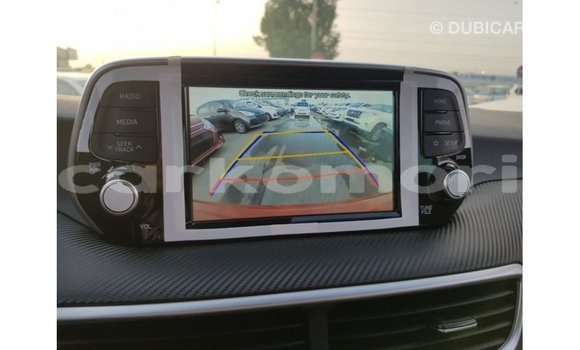 Acheter Import Voiture Hyundai Tucson Rouge à Import - Dubai, Grande Comore Acheter Import Voiture Hyundai Tucson Rouge à Import - Dubai, Grande Comore