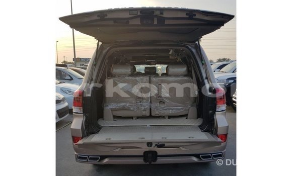 Acheter Import Voiture Toyota Land Cruiser Autre à Import - Dubai, Grande Comore Acheter Import Voiture Toyota Land Cruiser Autre à Import - Dubai, Grande Comore