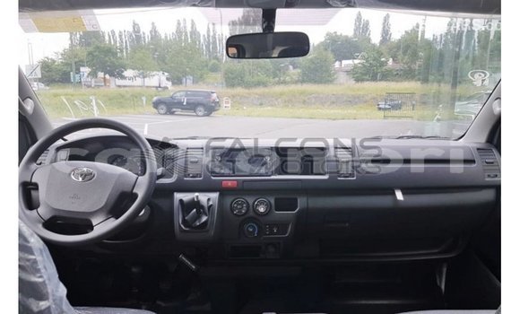 Buy Import Toyota Hiace White Car in Import - Dubai in Great Comore Buy Import Toyota Hiace White Car in Import - Dubai in Great Comore