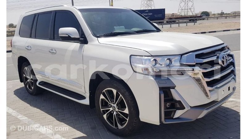 Big with watermark toyota land cruiser grande comore import dubai 2749