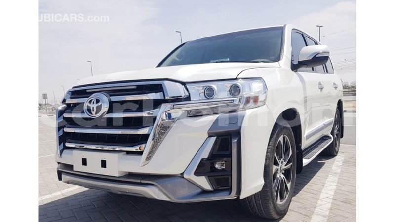 Big with watermark toyota land cruiser grande comore import dubai 2749