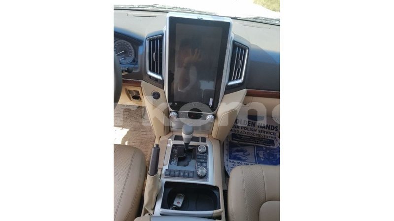 Big with watermark toyota land cruiser grande comore import dubai 2749