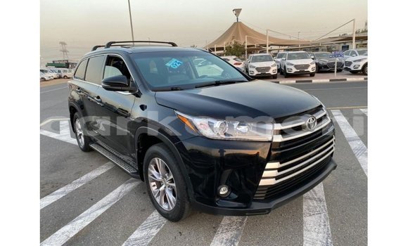 Acheter Import Voiture Toyota Highlander Noir à Import - Dubai, Grande Comore Acheter Import Voiture Toyota Highlander Noir à Import - Dubai, Grande Comore