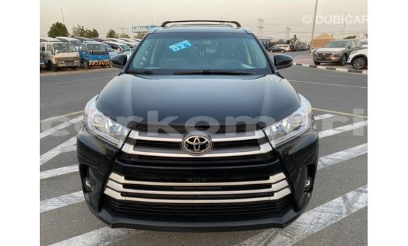 Acheter Import Voiture Toyota Highlander Noir à Import - Dubai, Grande Comore Acheter Import Voiture Toyota Highlander Noir à Import - Dubai, Grande Comore