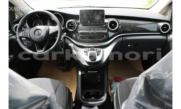 Buy Import Mercedes-Benz 250 Black Car in Import - Dubai in Great Comore Buy Import Mercedes-Benz 250 Black Car in Import - Dubai in Great Comore