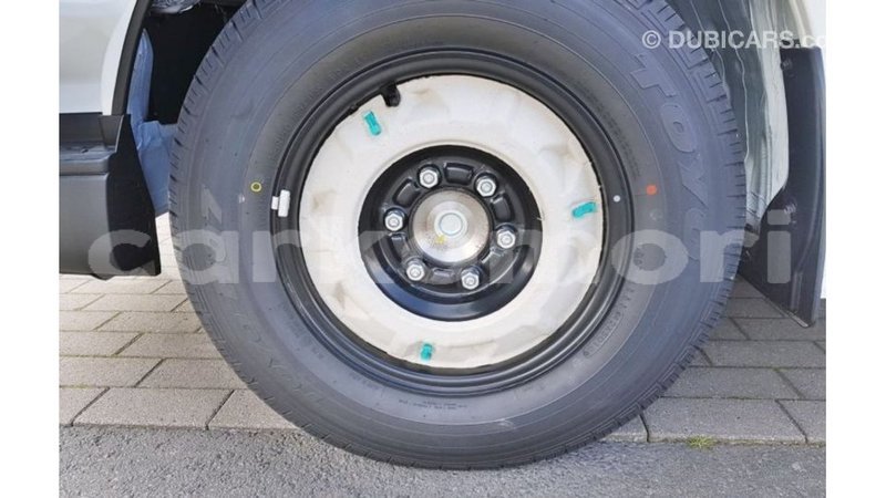 Big with watermark toyota hiace grande comore import dubai 2755