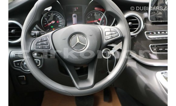 Buy Import Mercedes-Benz 250 Black Car in Import - Dubai in Great Comore Buy Import Mercedes-Benz 250 Black Car in Import - Dubai in Great Comore