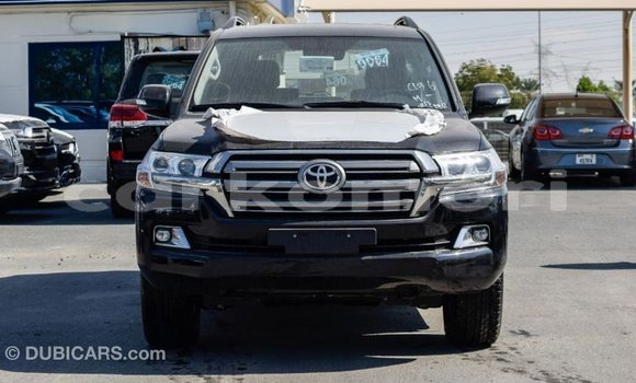 Buy Import Toyota Land Cruiser Black Car in Import - Dubai in Great Comore Buy Import Toyota Land Cruiser Black Car in Import - Dubai in Great Comore