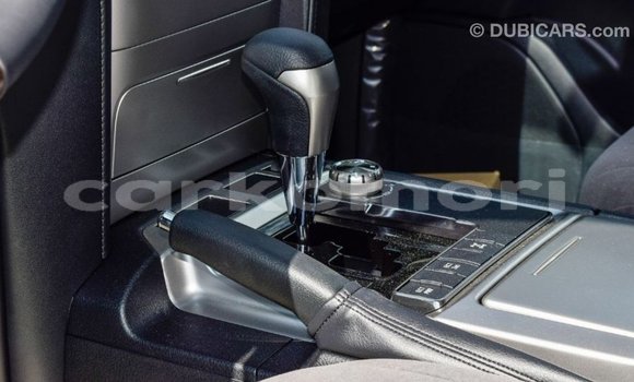 Buy Import Toyota Land Cruiser Black Car in Import - Dubai in Great Comore Buy Import Toyota Land Cruiser Black Car in Import - Dubai in Great Comore