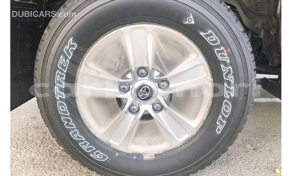 Buy Import Toyota Land Cruiser Black Car in Import - Dubai in Great Comore Buy Import Toyota Land Cruiser Black Car in Import - Dubai in Great Comore