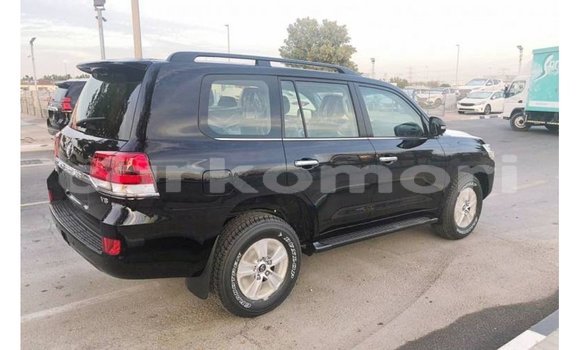 Buy Import Toyota Land Cruiser Black Car in Import - Dubai in Great Comore Buy Import Toyota Land Cruiser Black Car in Import - Dubai in Great Comore