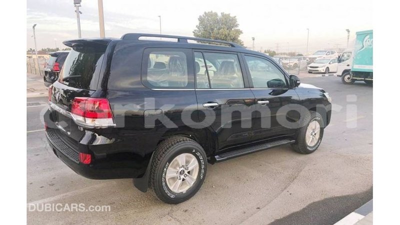 Big with watermark toyota land cruiser grande comore import dubai 2761
