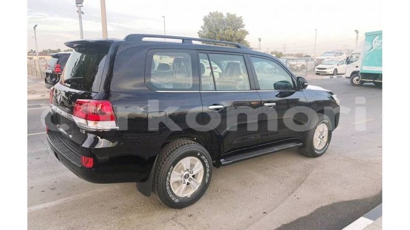 Big with watermark toyota land cruiser grande comore import dubai 2761